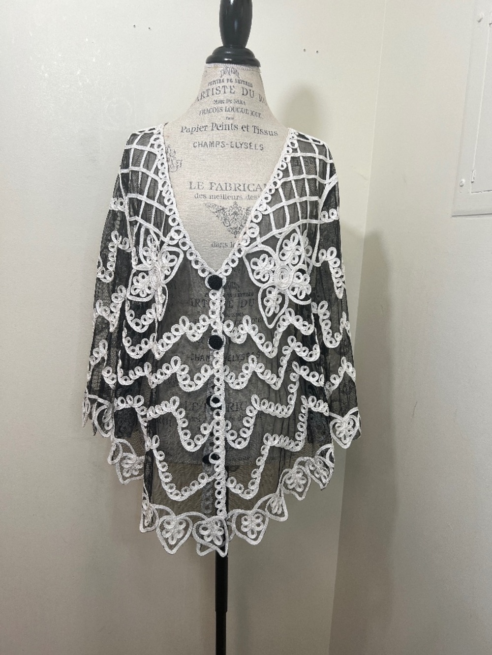 Pretty Angel Women Embroidered Lace Kimono Cardigan Size L Silk Blend
